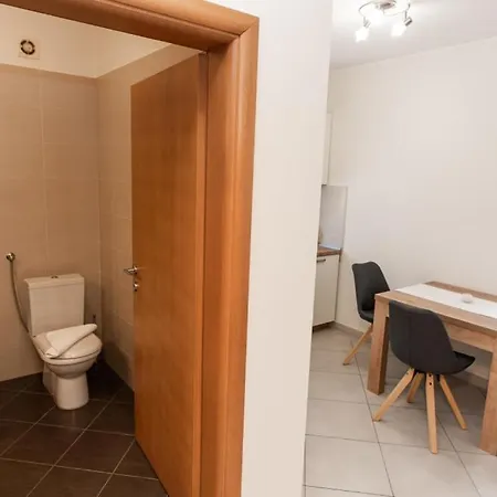 In With Terrace, Air Conditioning, Wifi, Washing Machine Skradin