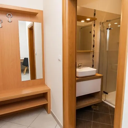 In With Terrace, Air Conditioning, Wifi, Washing Machine Apartment Skradin