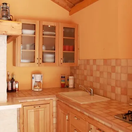 In With Terrace, Air Conditioning, Wifi, Washing Machine Skradin